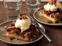 pecan pie a la mode